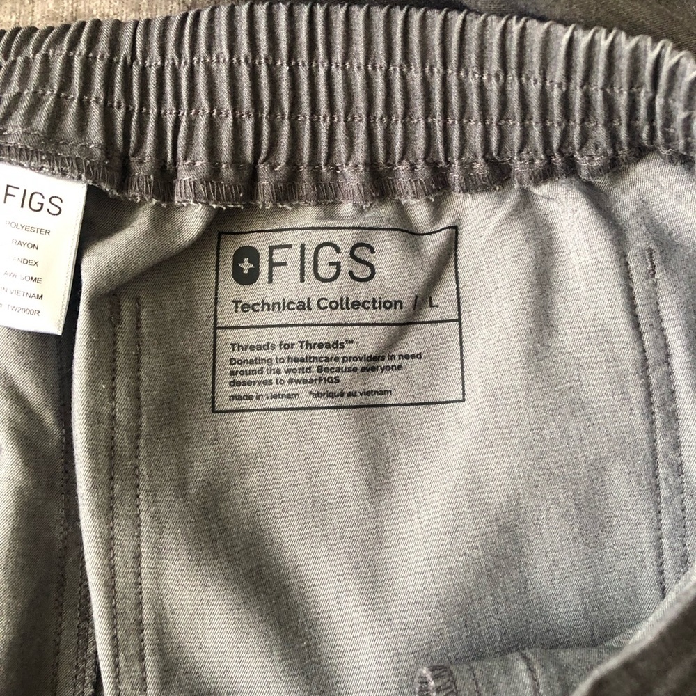 FIGS Graphite Scrub set - Picture 11 of 12